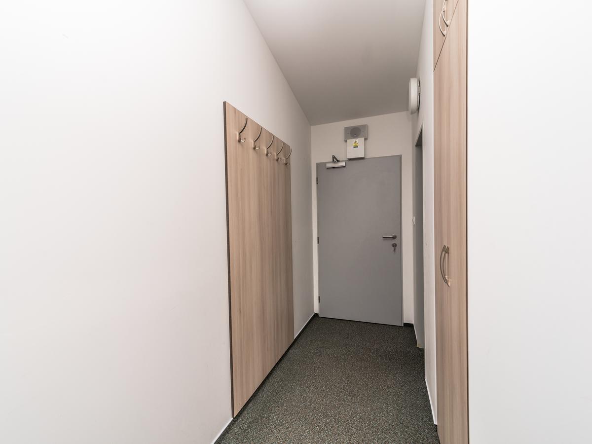 Hc Hotel チェスケー・ブジェヨヴィツェ エクステリア 写真